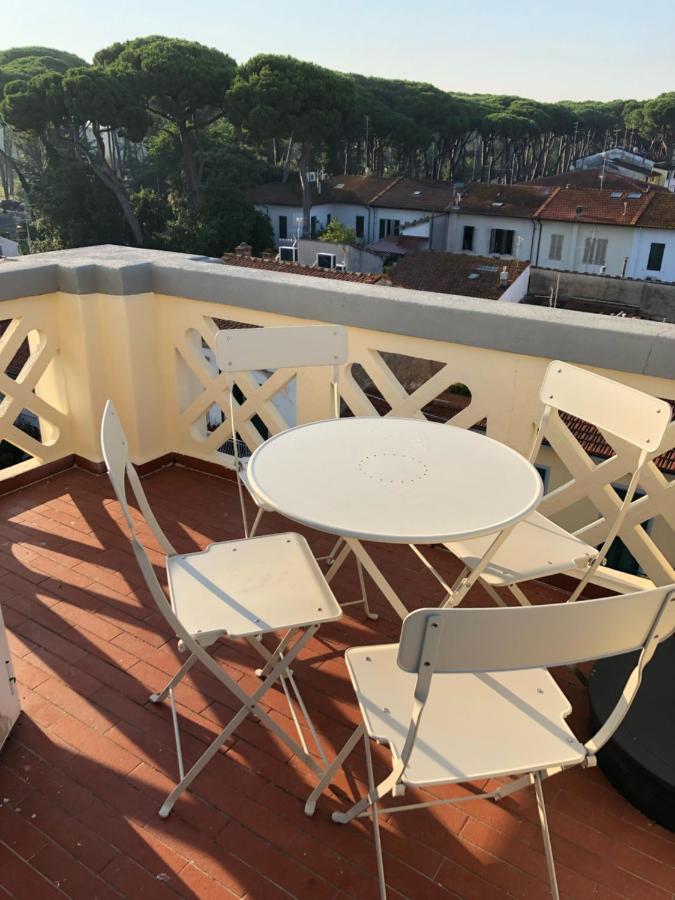 Ferienwohnung Torre Della Darsena Viareggio Exterior foto