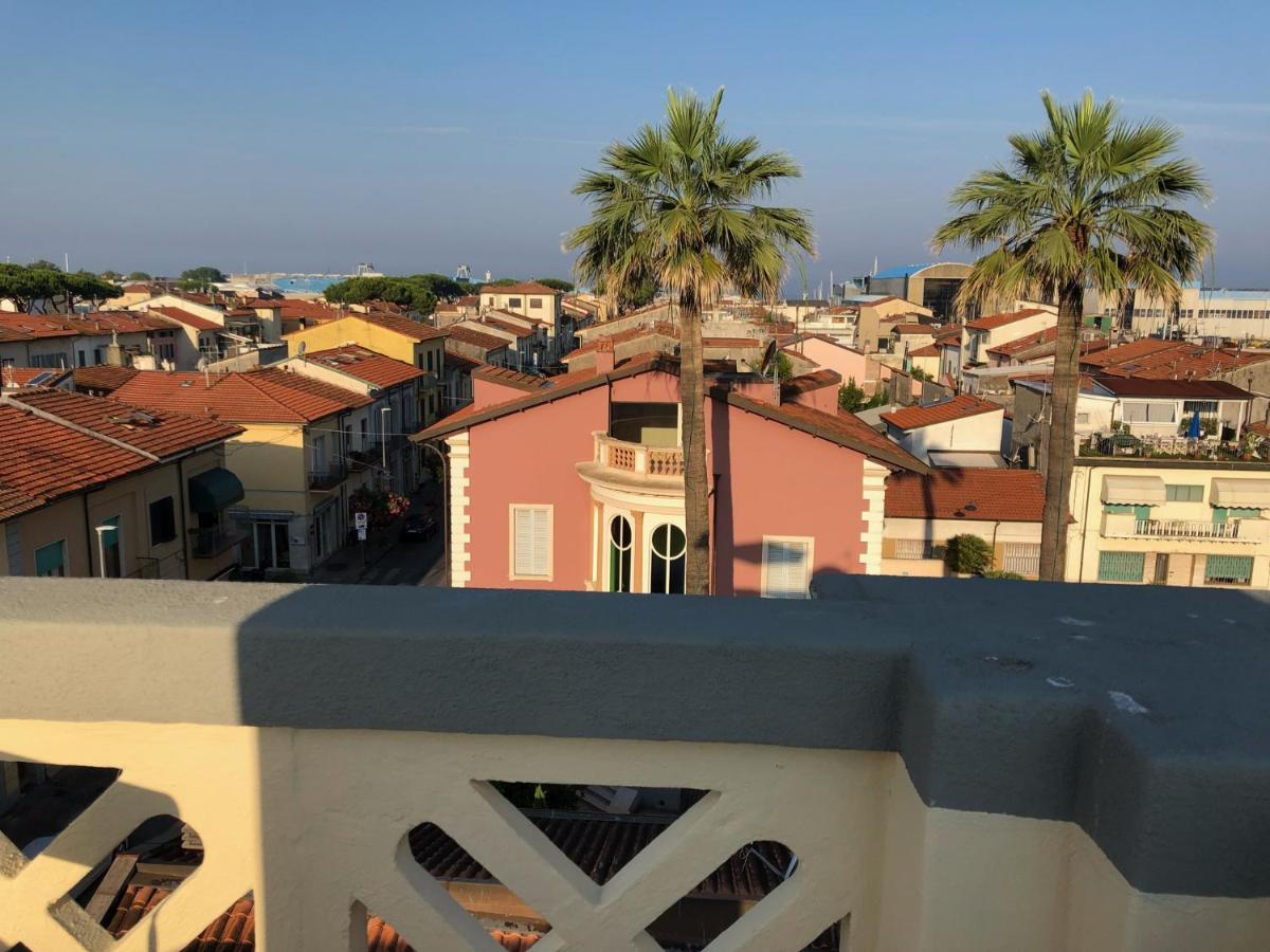Ferienwohnung Torre Della Darsena Viareggio Exterior foto